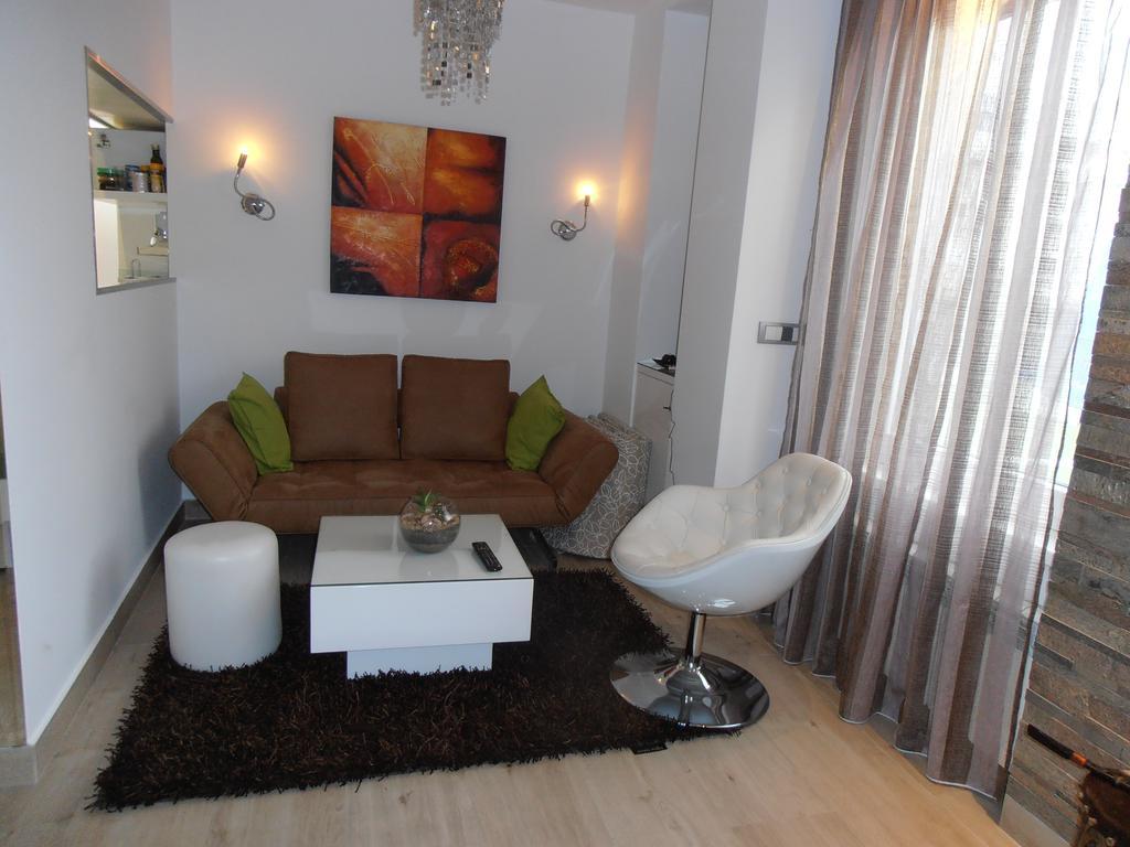 Oasis Daily Apartment Belgrad Oda fotoğraf